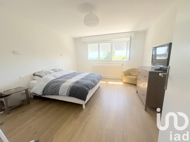 Maison - 195 m² - 8 pièces