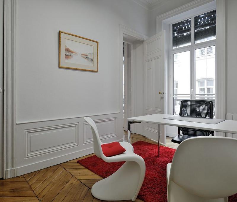 Bureau - 150 m² - 6 pièces