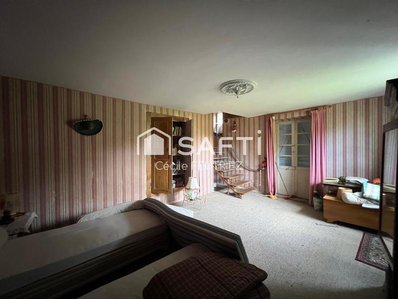 Maison - 270 m² - 8 pièces