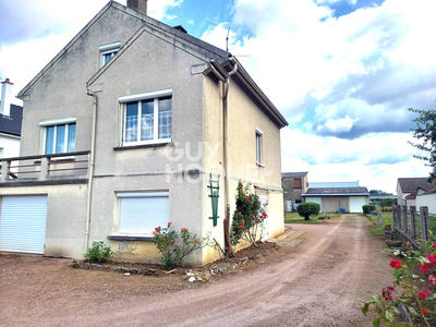 Maison - 108 m² - 9 pièces