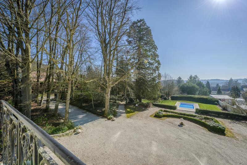 Maison de maîtres - 465 m² - 14 pièces