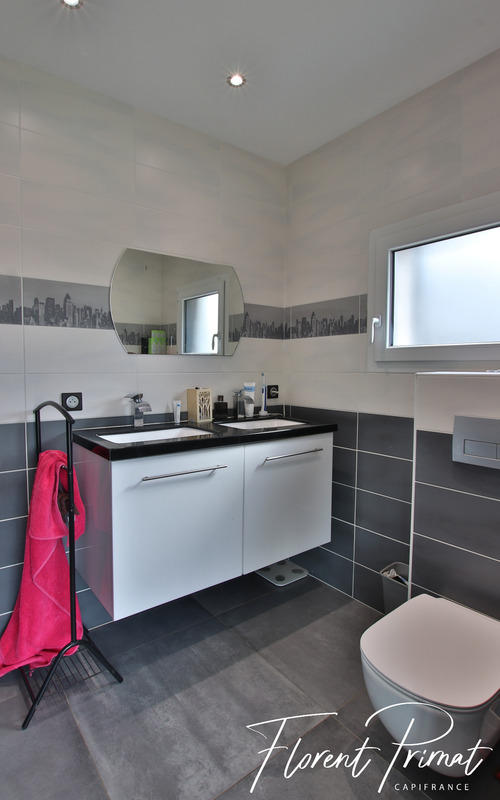 Maison - 107 m² - 5 pièces