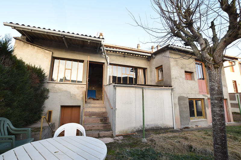 Maison - 93 m² - 4 pièces