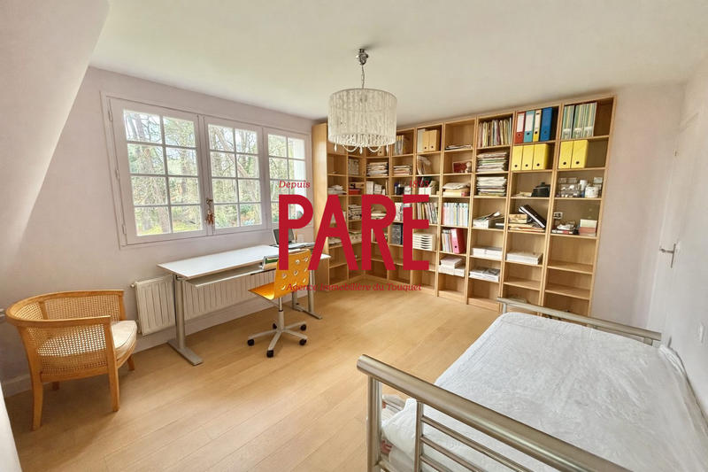 Maison - 205 m² - 6 pièces