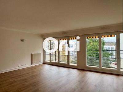 Appartement - 101 m² - 5 pièces