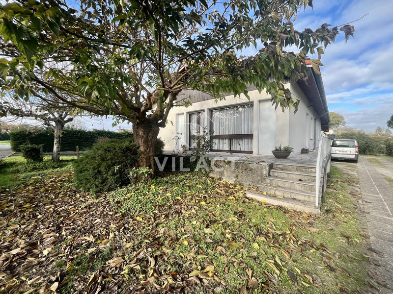 Maison - 200 m² - 7 pièces