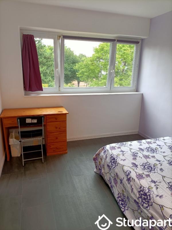 Chambre - 11 m² - 1 pièce