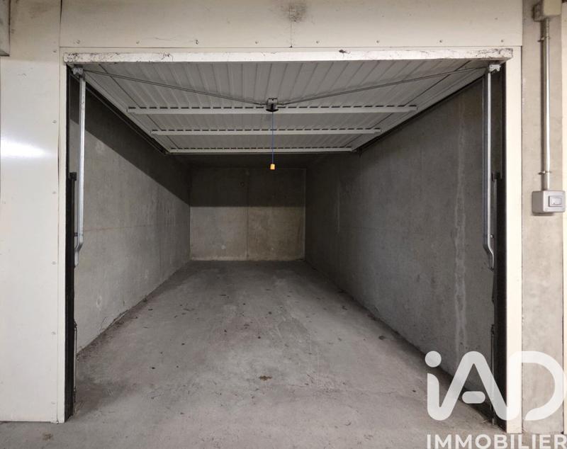 Parking - 15 m²