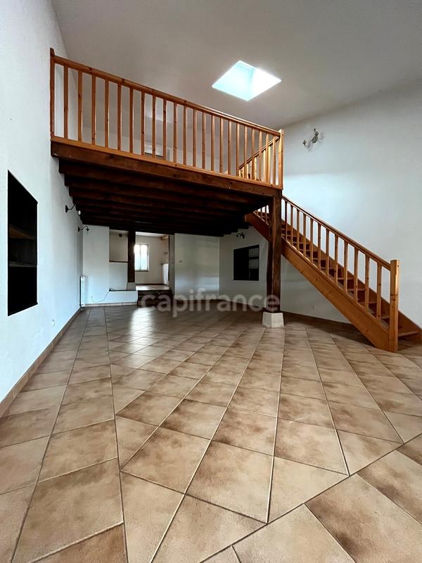 Maison - 232 m² - 7 pièces