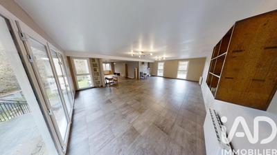 Maison de campagne - 252 m² - 9 pièces