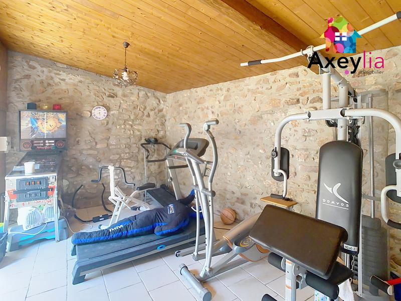 Maison - 257 m² - 7 pièces