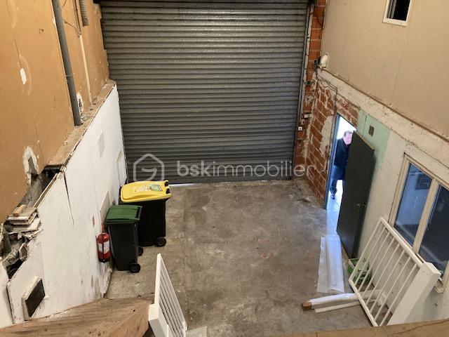 Local commercial - 133 m² - 7 pièces