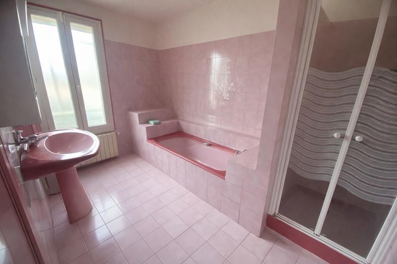 Maison traditionnelle - 118 m² - 5 pièces