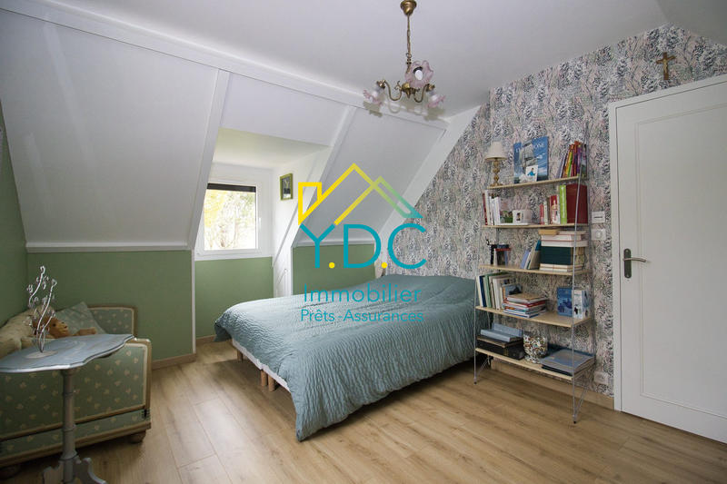 Maison - 162 m² - 8 pièces