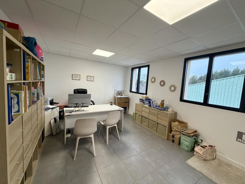 Local commercial - 18 m²