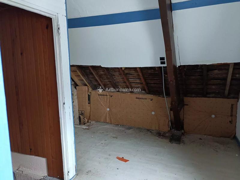 Appartement - 81 m² - 7 pièces