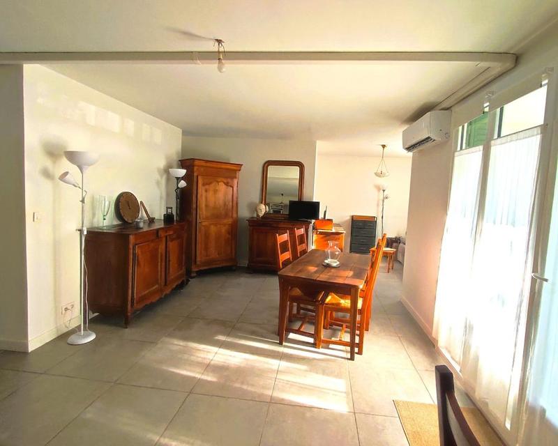 Appartement - 94 m² - 4 pièces