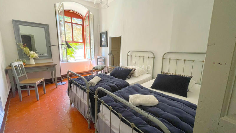 Bastide - 600 m² - 20 pièces