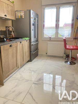 Maison - 86 m² - 4 pièces