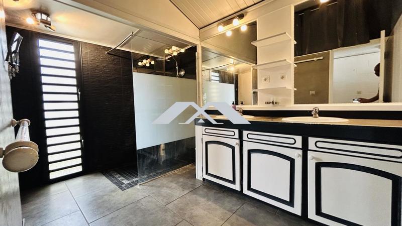 Villa - 136 m² - 5 pièces