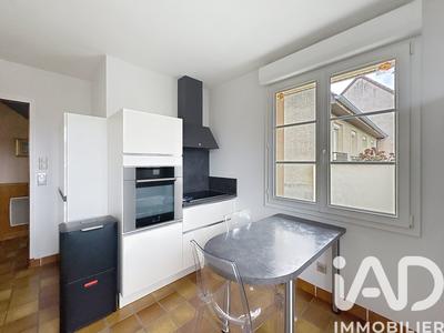 Maison - 140 m² - 10 pièces