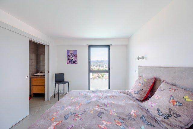 Maison - 208 m² - 6 pièces