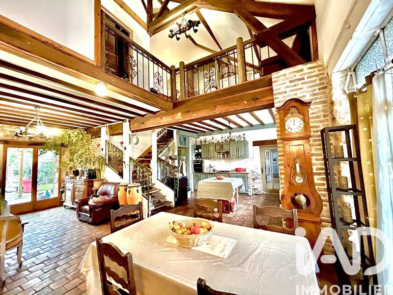 Maison - 160 m² - 6 pièces