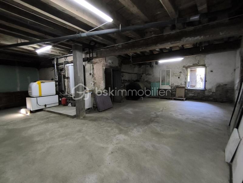 Maison - 304 m² - 11 pièces