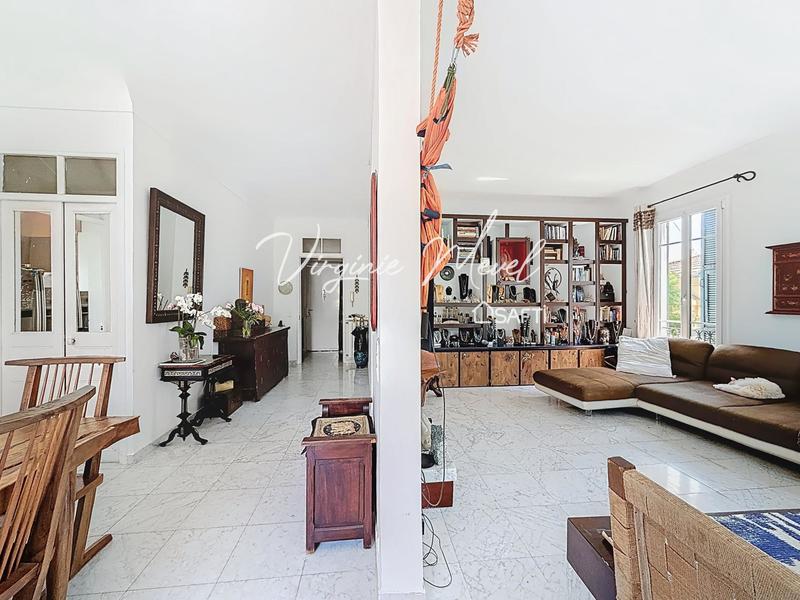 Appartement - 156 m² - 5 pièces