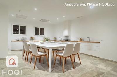 Maison - 216 m² - 8 pièces