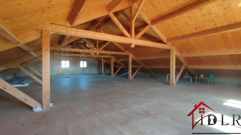 Appartement - 250 m² - 5 pièces