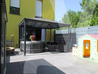 Maison - 102 m² - 5 pièces