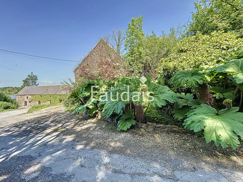 Maison - 282 m² - 7 pièces