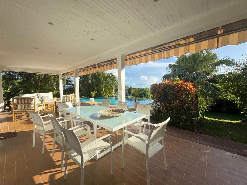 Villa - 168 m² - 4 pièces