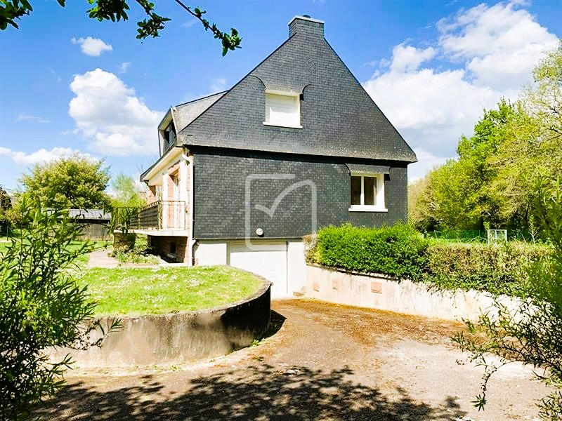 Maison - 145 m² - 7 pièces