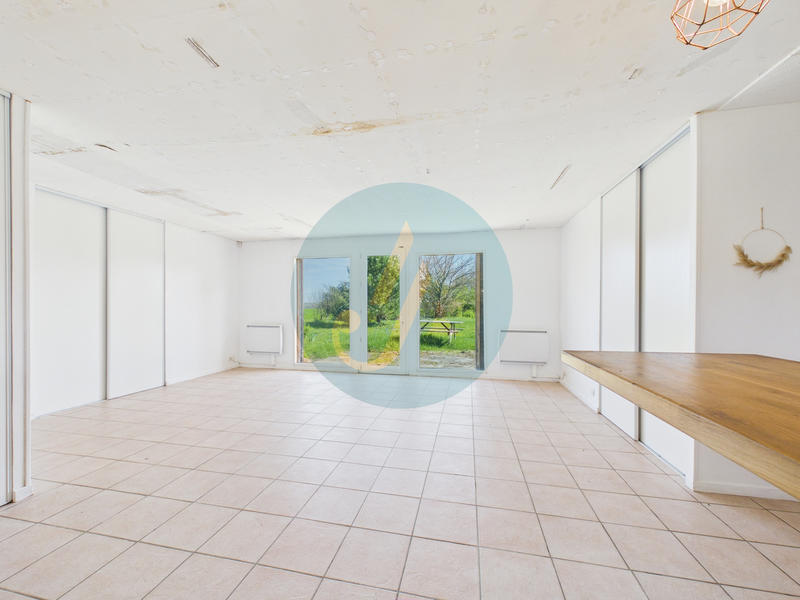 Propriété - 189 m² - 8 pièces