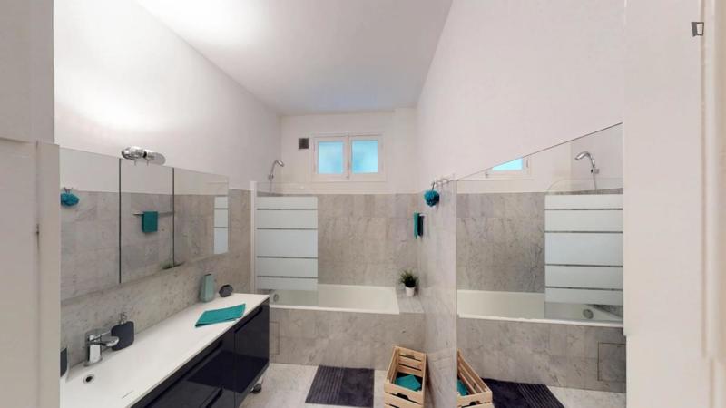 Chambre - 10 m² - 4 pièces