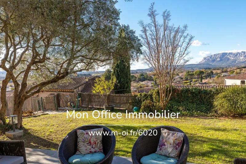 Maison - 180 m² - 7 pièces