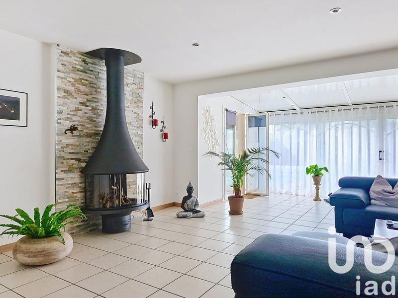 Maison - 185 m² - 7 pièces