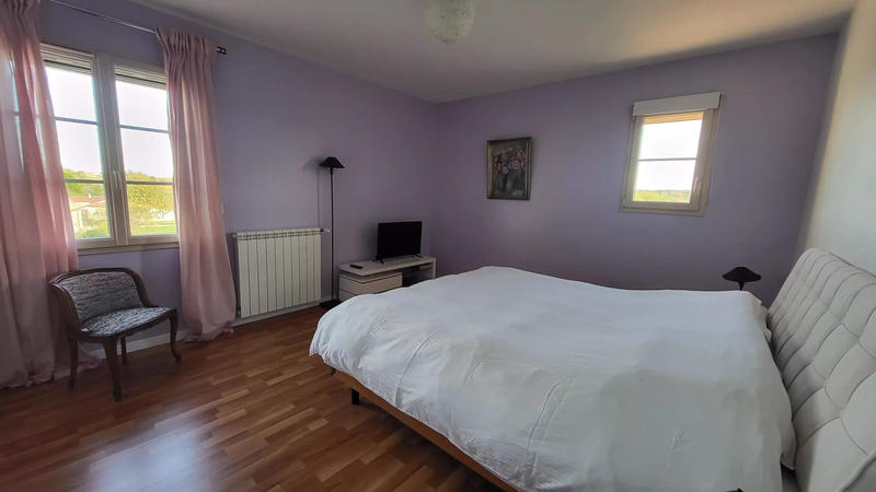 Maison - 204 m² - 5 pièces