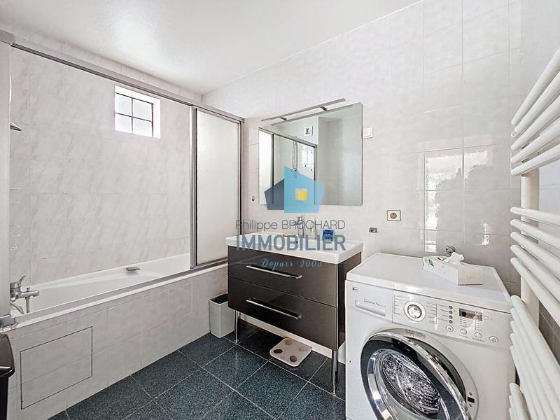 Appartement - 76 m² - 3 pièces