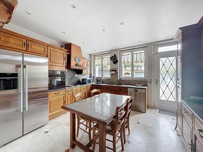 Maison - 133 m² - 6 pièces