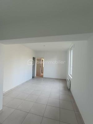 Maison traditionnelle - 88 m² - 5 pièces