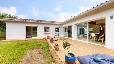 Maison - 150 m² - 5 pièces