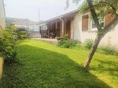 Maison - 102 m² - 5 pièces