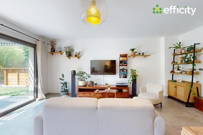 Maison - 96 m² - 4 pièces