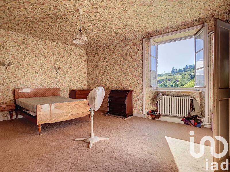 Maison - 275 m² - 11 pièces