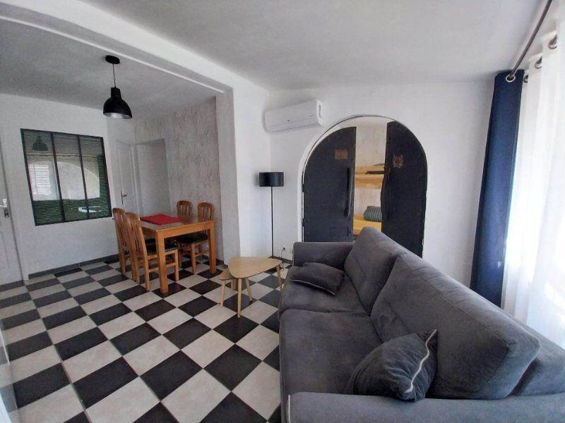 Immeuble - 2 100 m²