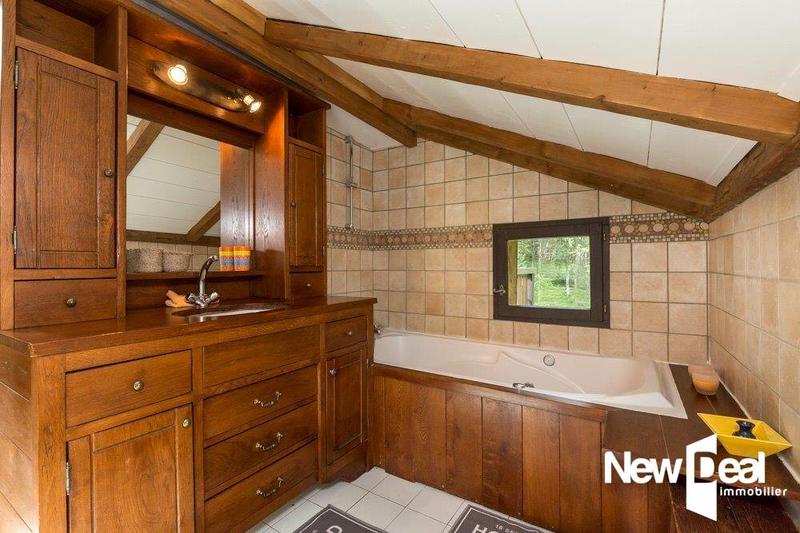 Maison en pierre - 186 m² - 13 pièces