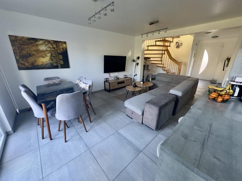 Maison - 74 m² - 4 pièces